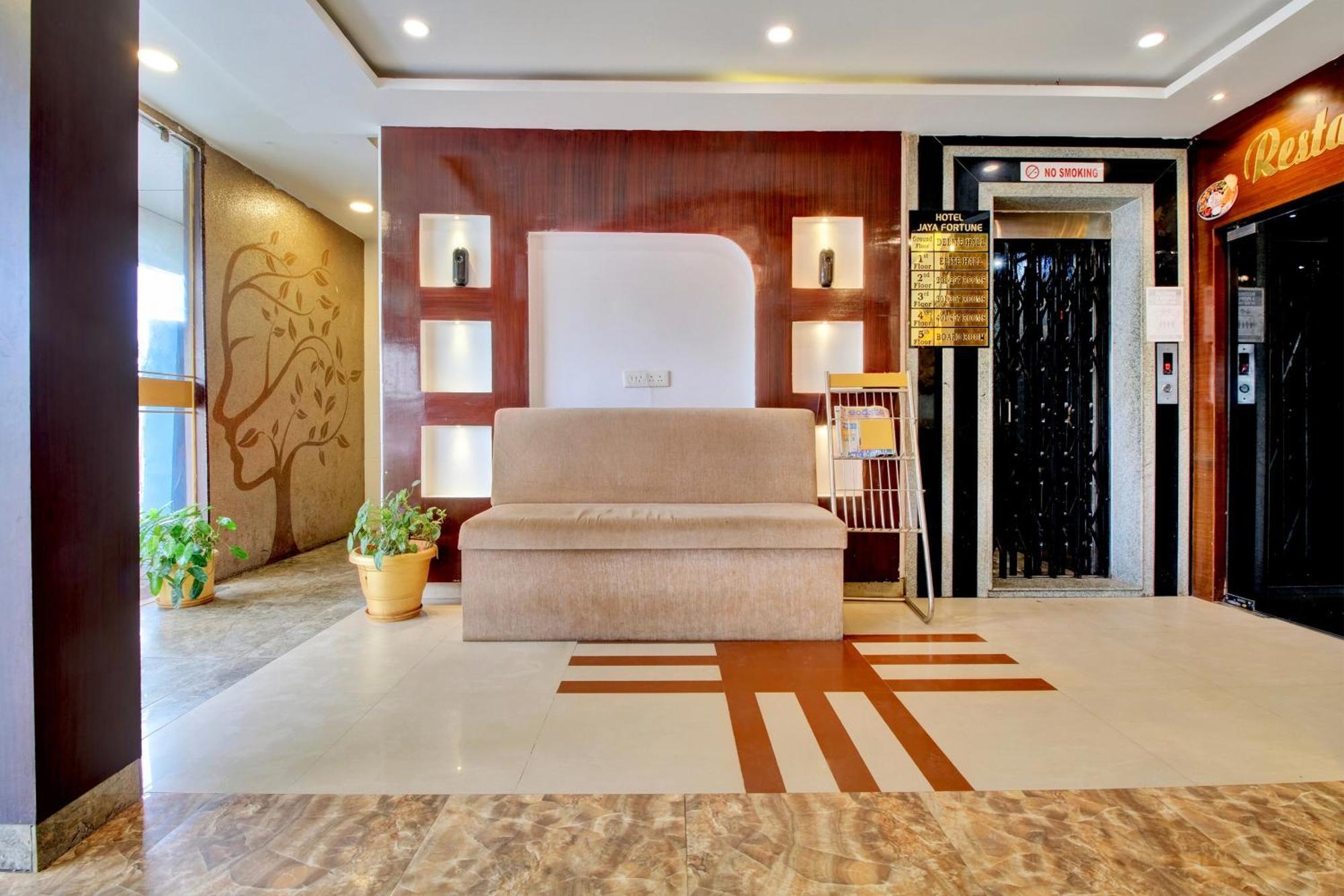 Hotel O Jaya Fortune คุนตูร์ ภายนอก รูปภาพ