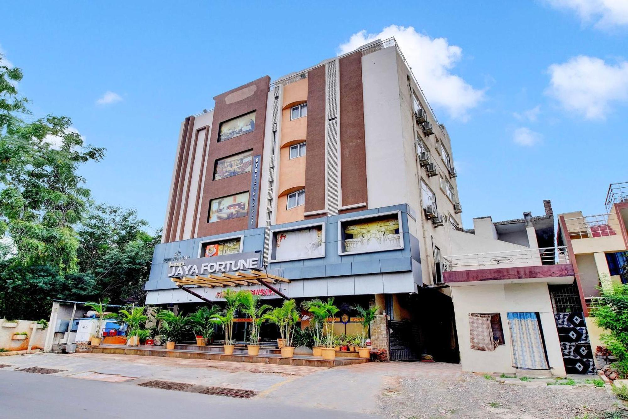 Hotel O Jaya Fortune คุนตูร์ ภายนอก รูปภาพ